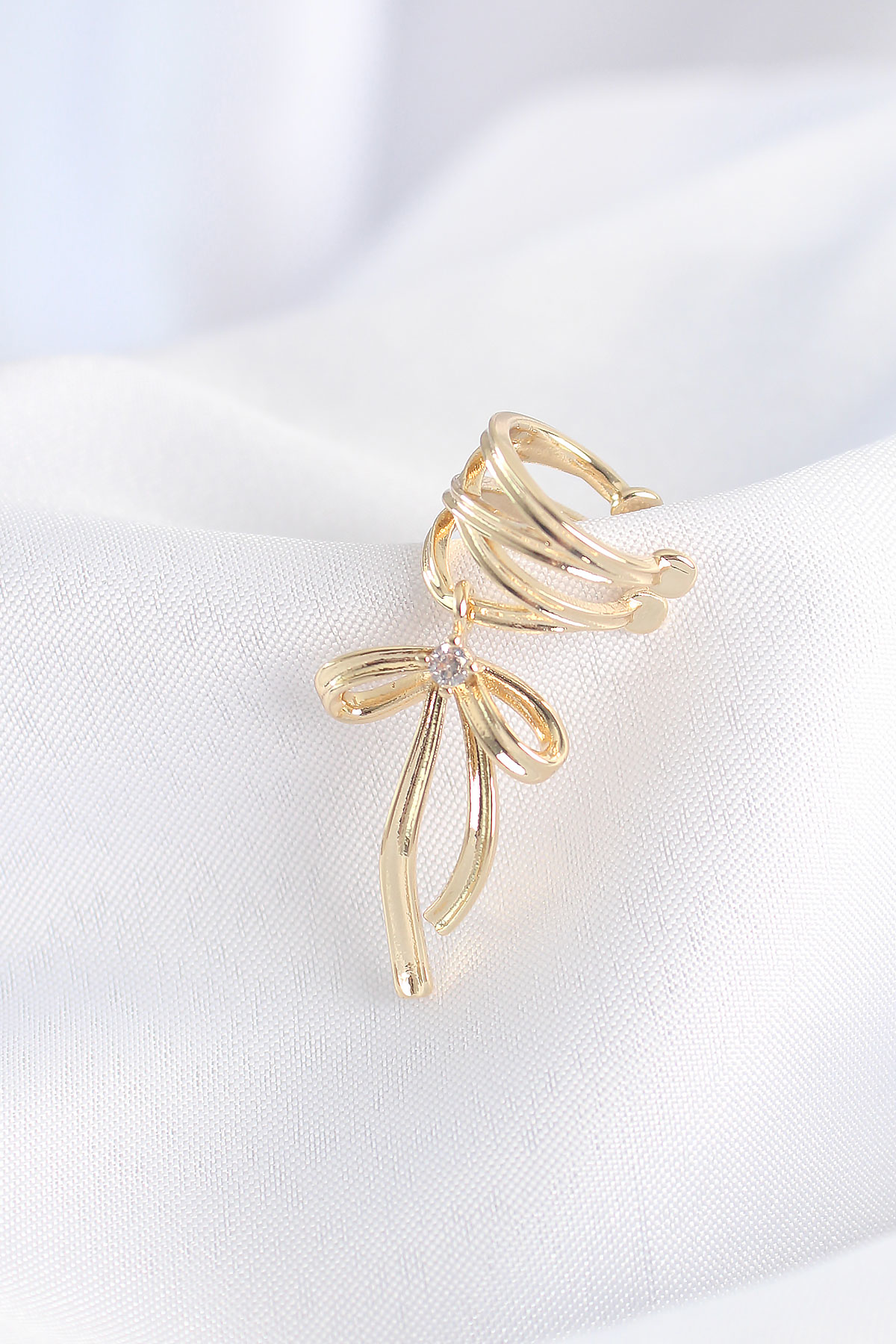 Pirinç Gold Renk Zirkon Taş Detay Fiyonk Model Earcuf Küpe - TJ-B