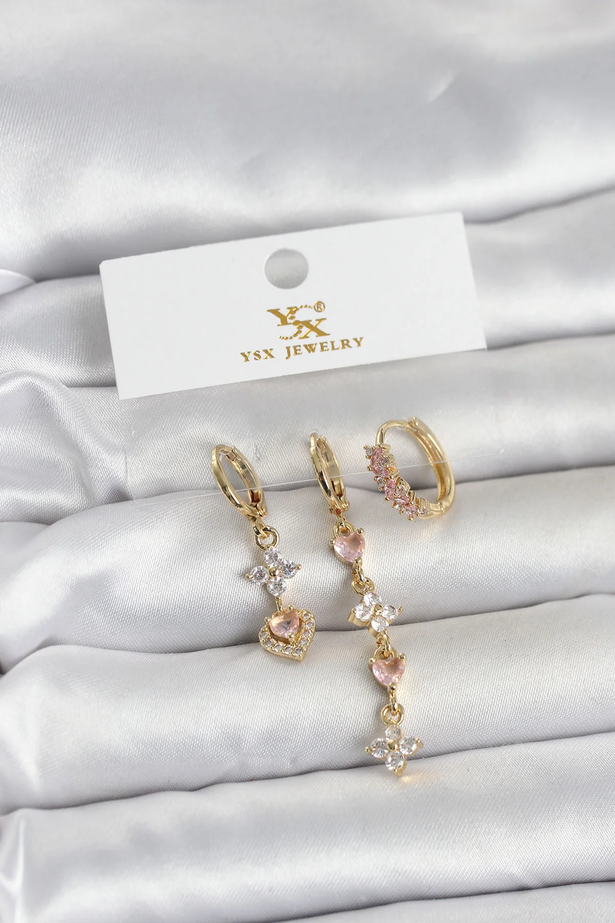 Pirinç Gold Renk Pembe Zirkon Taşlı 3'lü Kadın Küpe 5886 - Şık ve Kalıcı