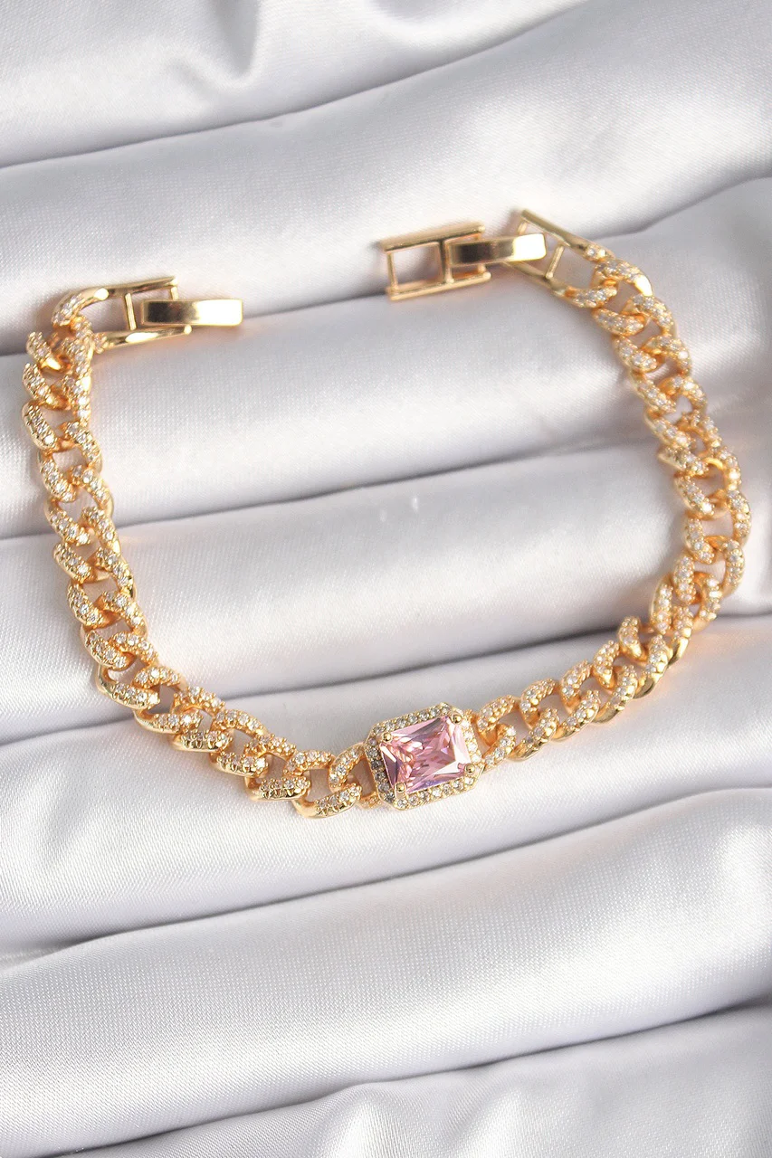 Pirinç Gold Renk Pembe Kare Zirkon Taşlı Vıp Seri Kadın Bileklik - Lisinya Diğer