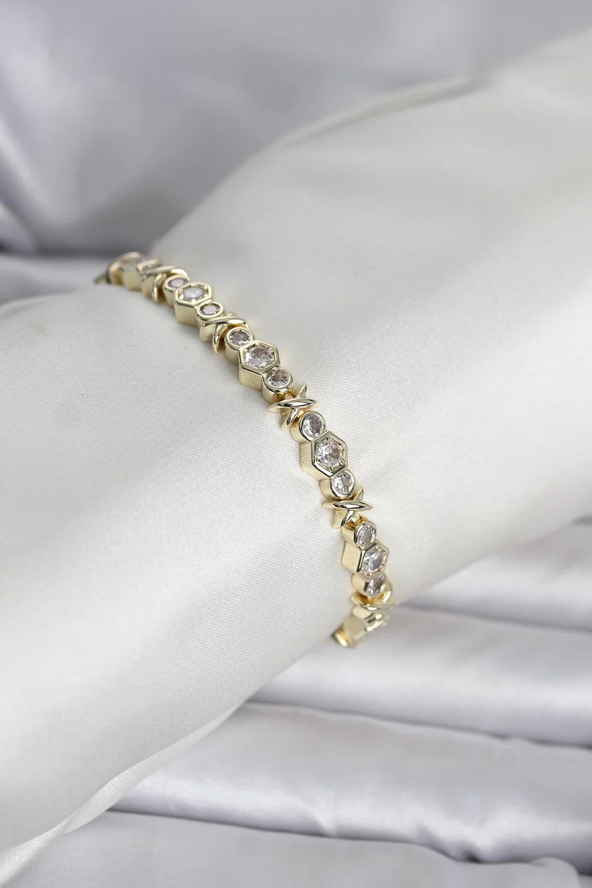 Pirinç Gold Renk Petek Model Zirkon Taşlı Kadın Bileklik - Lisinya Diğer