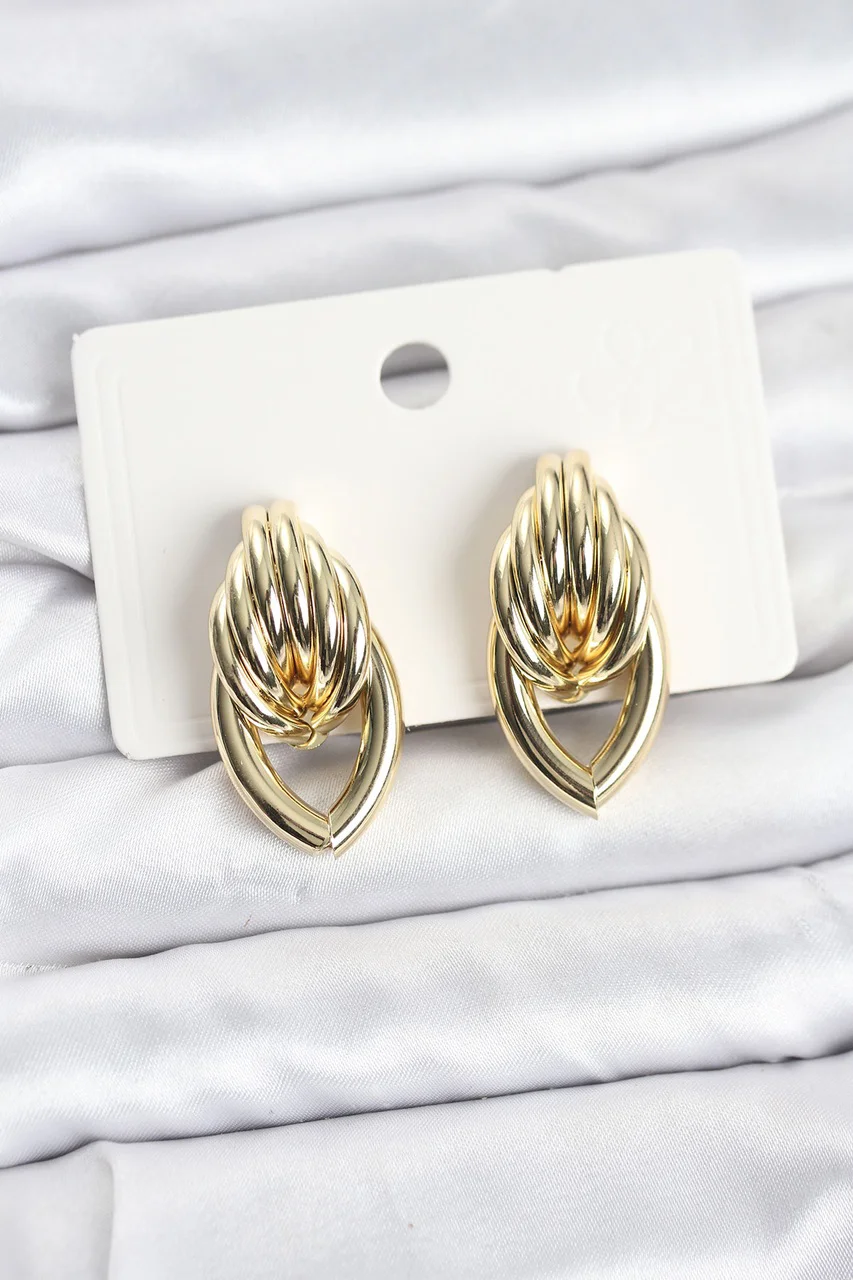 Pirinç Gold Renk Sarmal Damla Model Vintage Kadın Küpe Çok Renkli