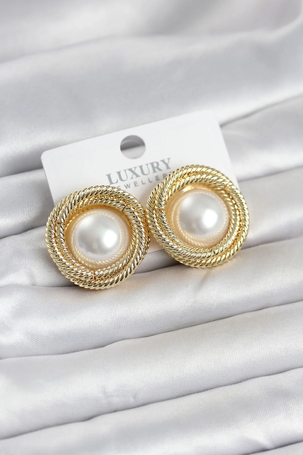 Pirinç Gold Renk Sarmal Model İncili Kadın Küpe