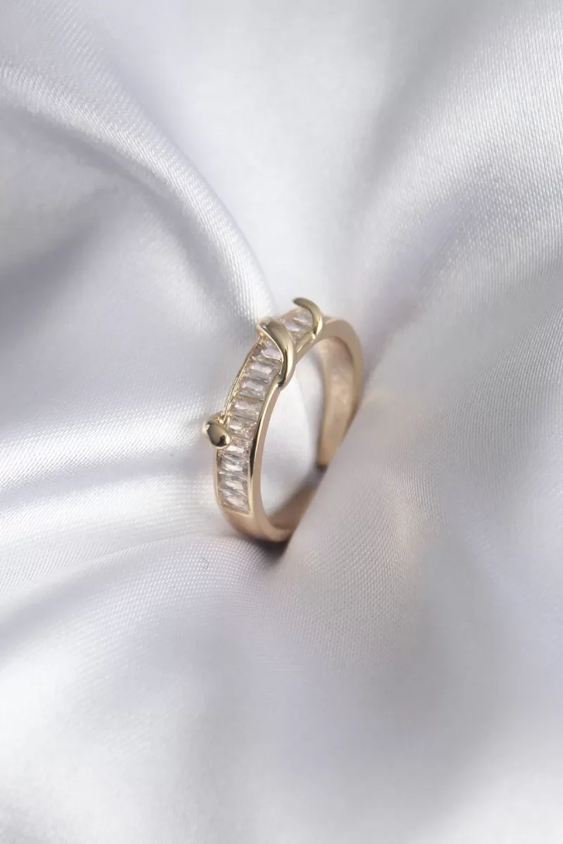 Pirinç Gold Renk Su Yolu Zirkon Taşlı Model Kadın Yüzük - Lisinya