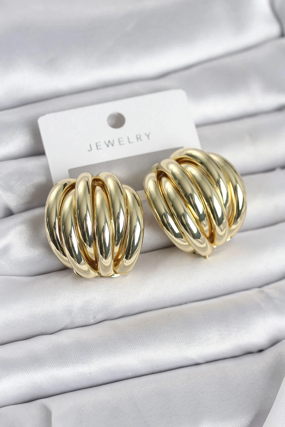 Pirinç Gold Renk Vintage Kadın Küpe