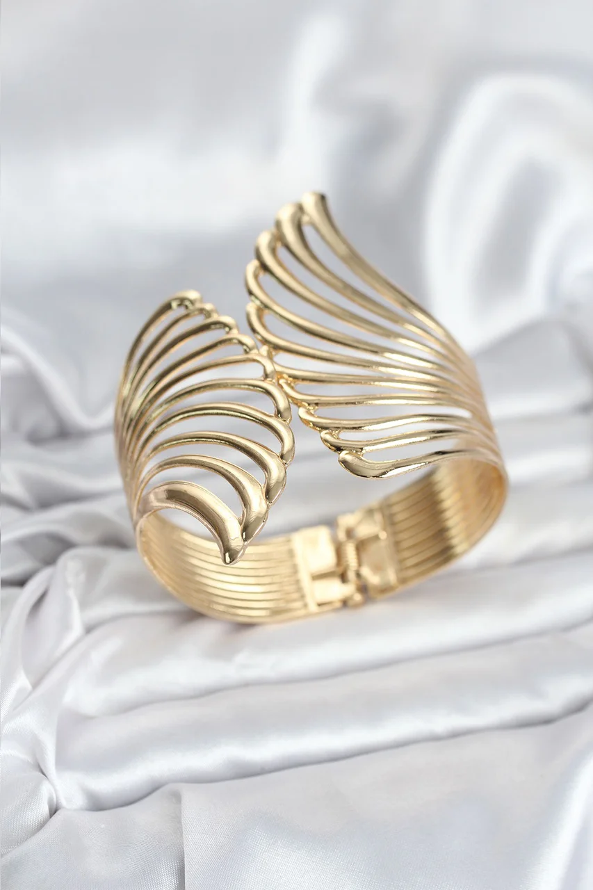 Pirinç Gold Renk Vintage Kadın Bileklik - Lisinya Diğer