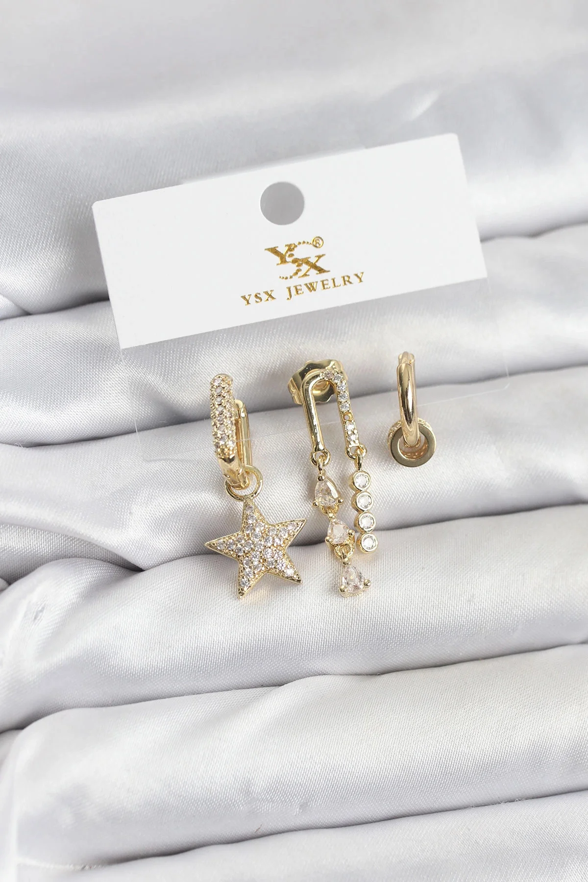 Pirinç Gold Renk Zirkon Taşlı Yıldız Vintage Model YSX Trio Küpe 