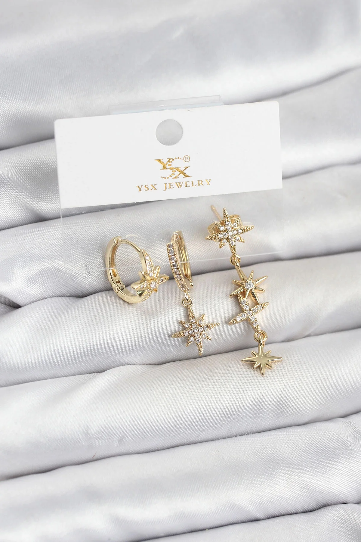 Pirinç Gold Renk Zirkon Taşlı Kutup Yıldızı Model YSX Trio Küpe S