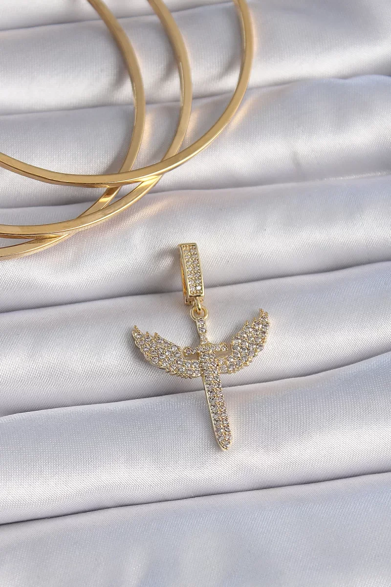 Pirinç Gold Renk Zirkon Taşlı Mikail Model Ajda Charm - Lisinya
