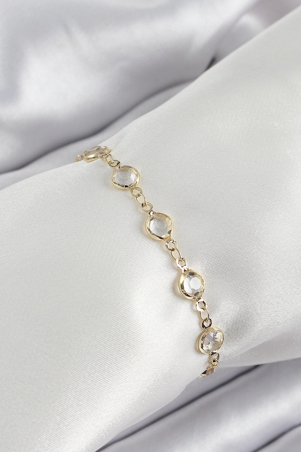 Clariss Pirinç Gold Renk Zirkon Taşlı Kadın Bileklik