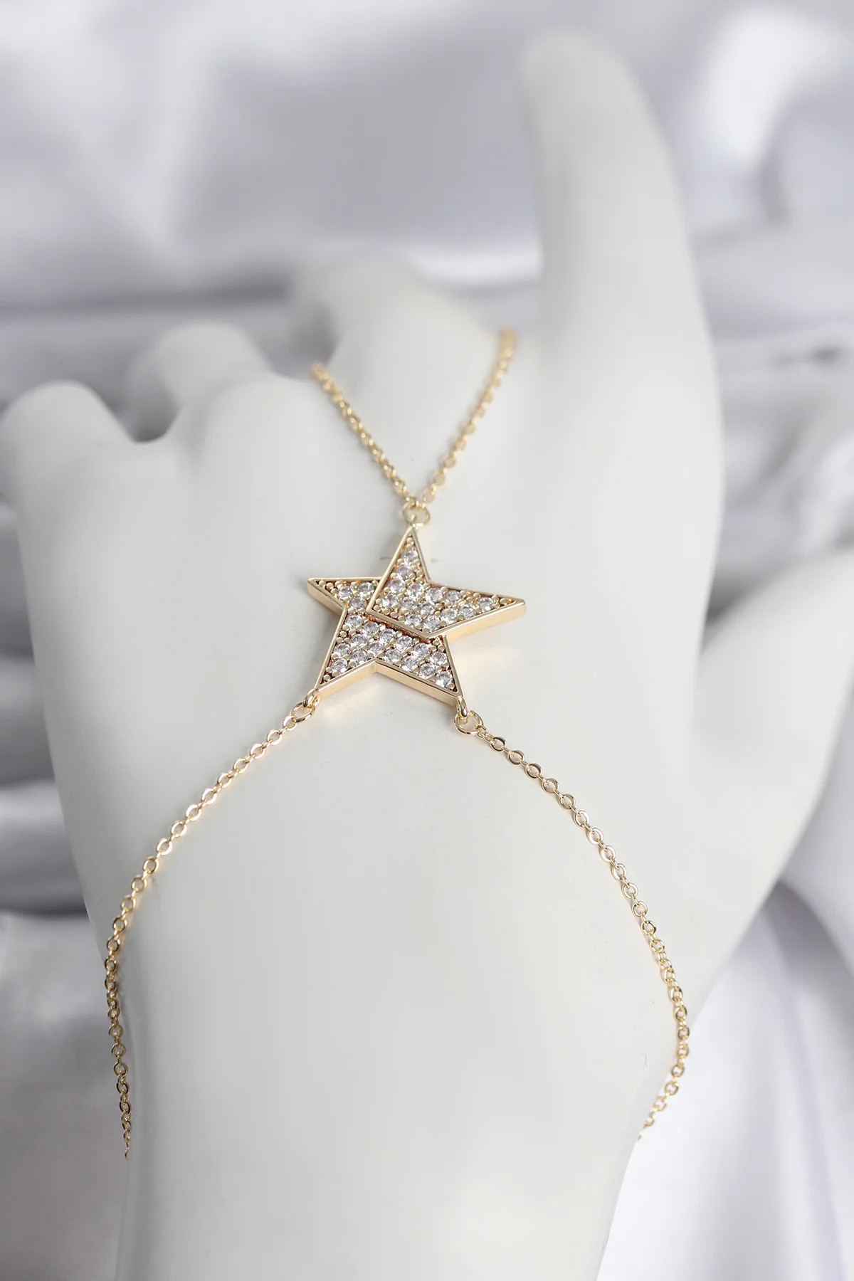Pirinç Gold Renk Zirkon Taşlı Yıldız Model Kadın Şahmeran -1492