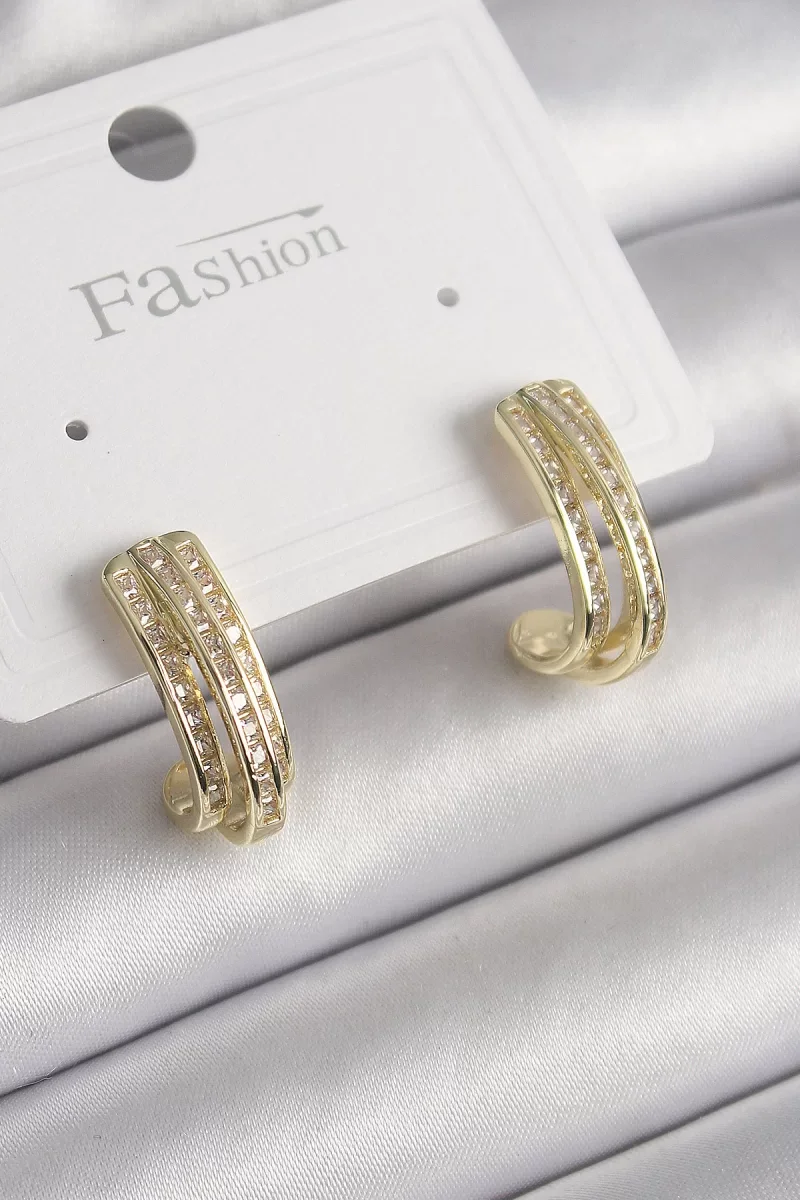 Pirinç Gold Renk Zirkon Taşlı Yarım Halka Model Kadın Küpe - Lisinya