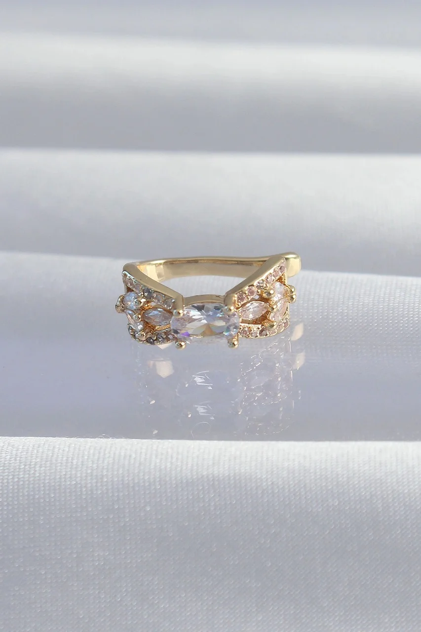 Pirinç Gold Renk Zirkon Taş Kaplama Earcuff Küpe Çok Renkli