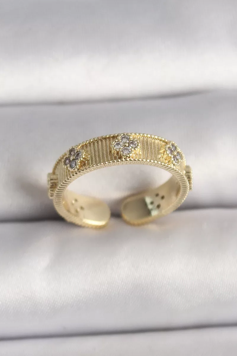 Pirinç Gold Renk Zirkon Taşlı Yonca İşlemeli Ayarlanabilir Yüzük - Lisinya