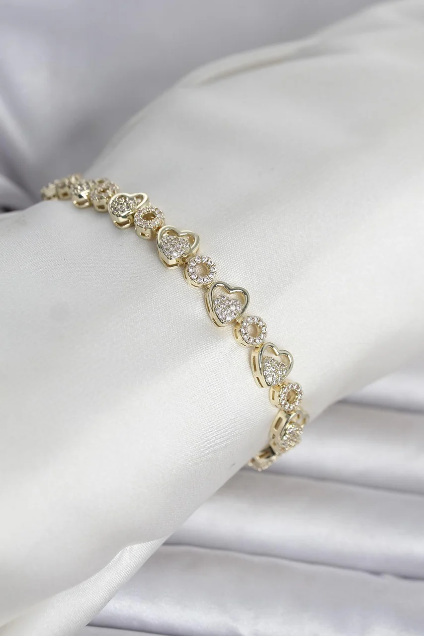 Pirinç Gold Renk Zirkon Taşlı Kalp Model Kadın Bileklik - Lisinya Diğer