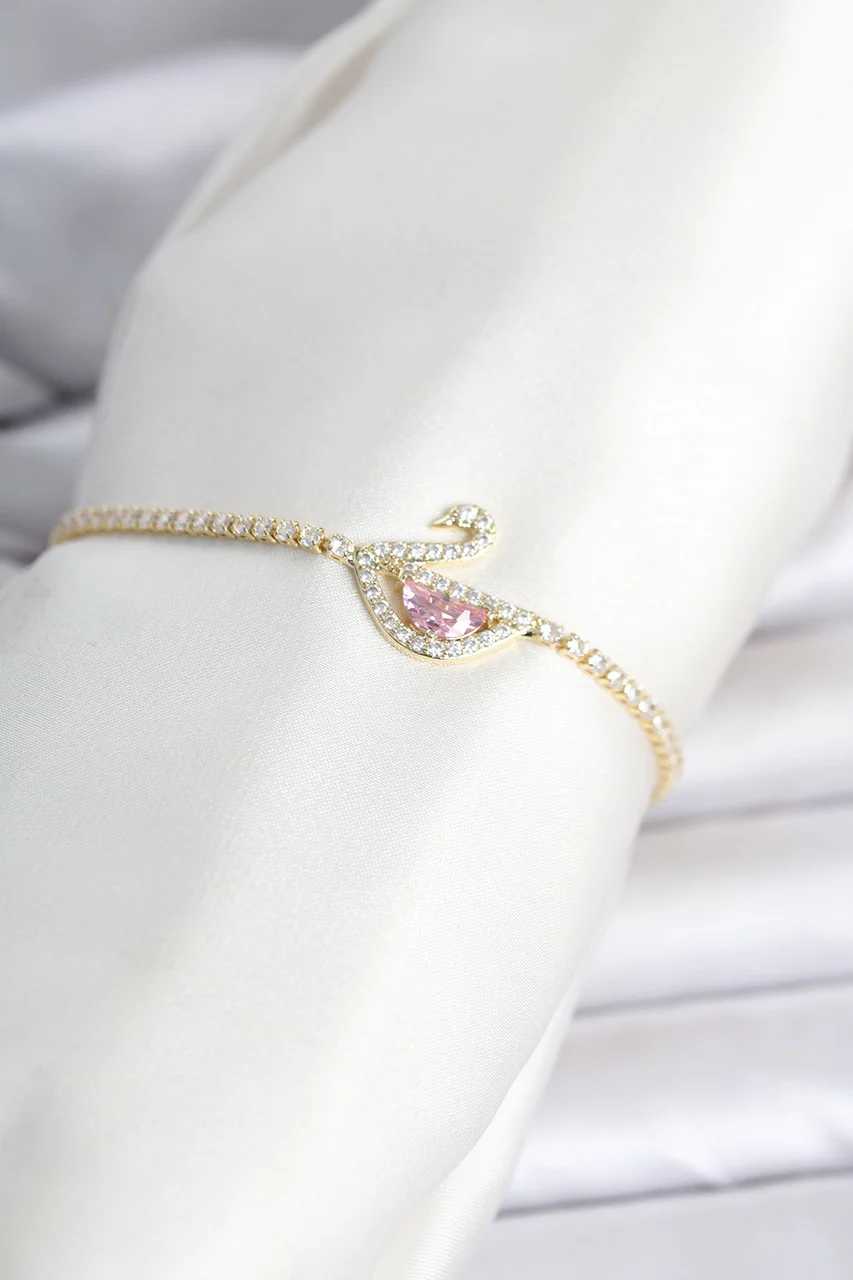 Pirinç Gold Renk Zirkon Taşlı Swan Model Su Yolu Kadın Bileklik - Lisinya Diğer