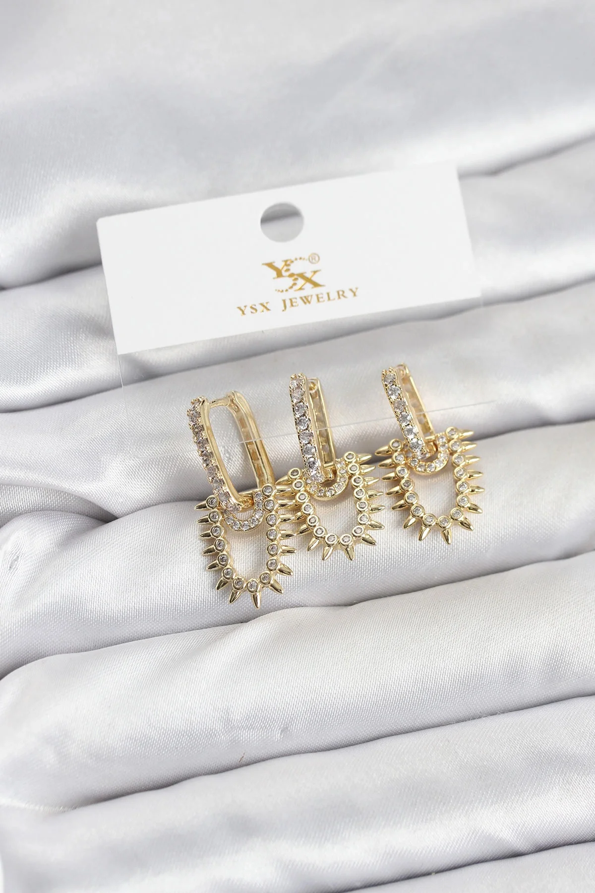Pirinç Gold Renk Zirkon Taşlı Vintage Model YSX Trio Küpe Seti Pirinç Gold Renk Zirkon Taşlı Vintage Model YSX Trio Küpe Seti