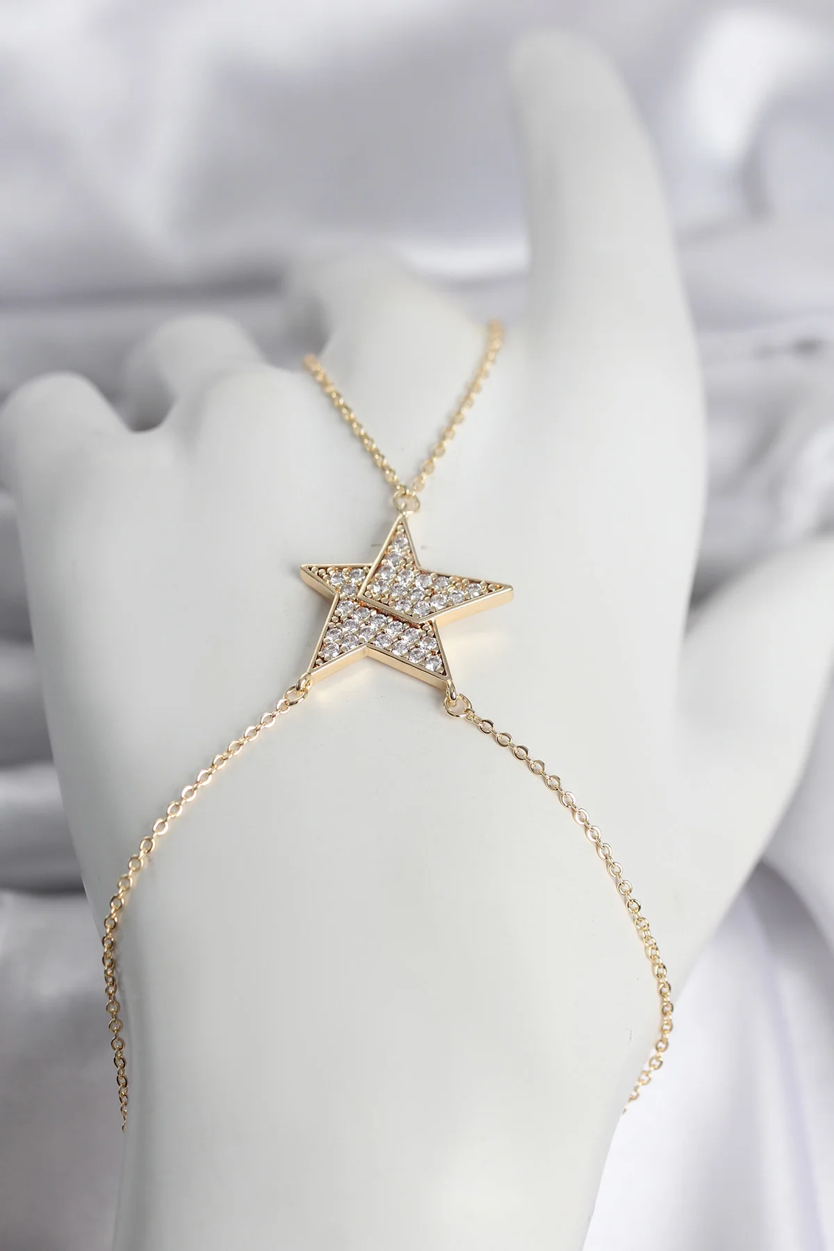 Pirinç Gold Renk Zirkon Taşlı Yıldız Model Kadın Şahmeran - TJ-SN759