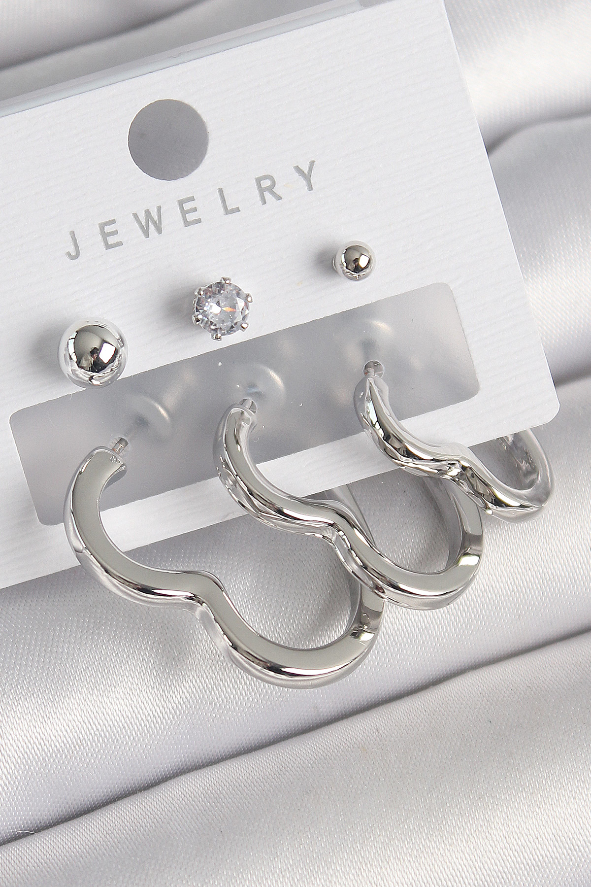 Pirinç Gümüş Renk Kalp Model Zirkon Taş Topçuk Detay Kadın Küpe S