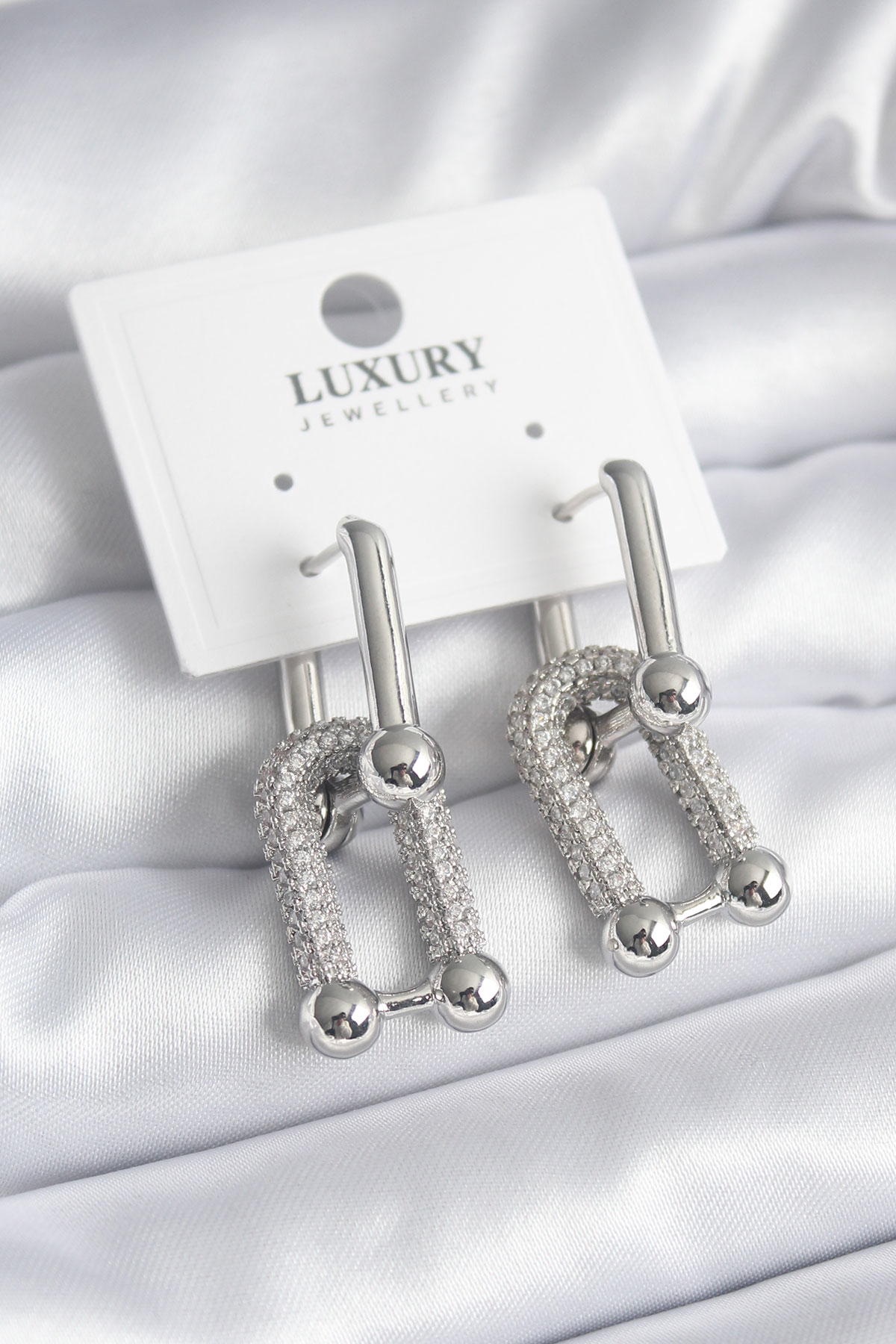 Pirinç  Gümüş Renk Zirkon Taşlı Tiffany Model VIP Seri Kadın Küpe