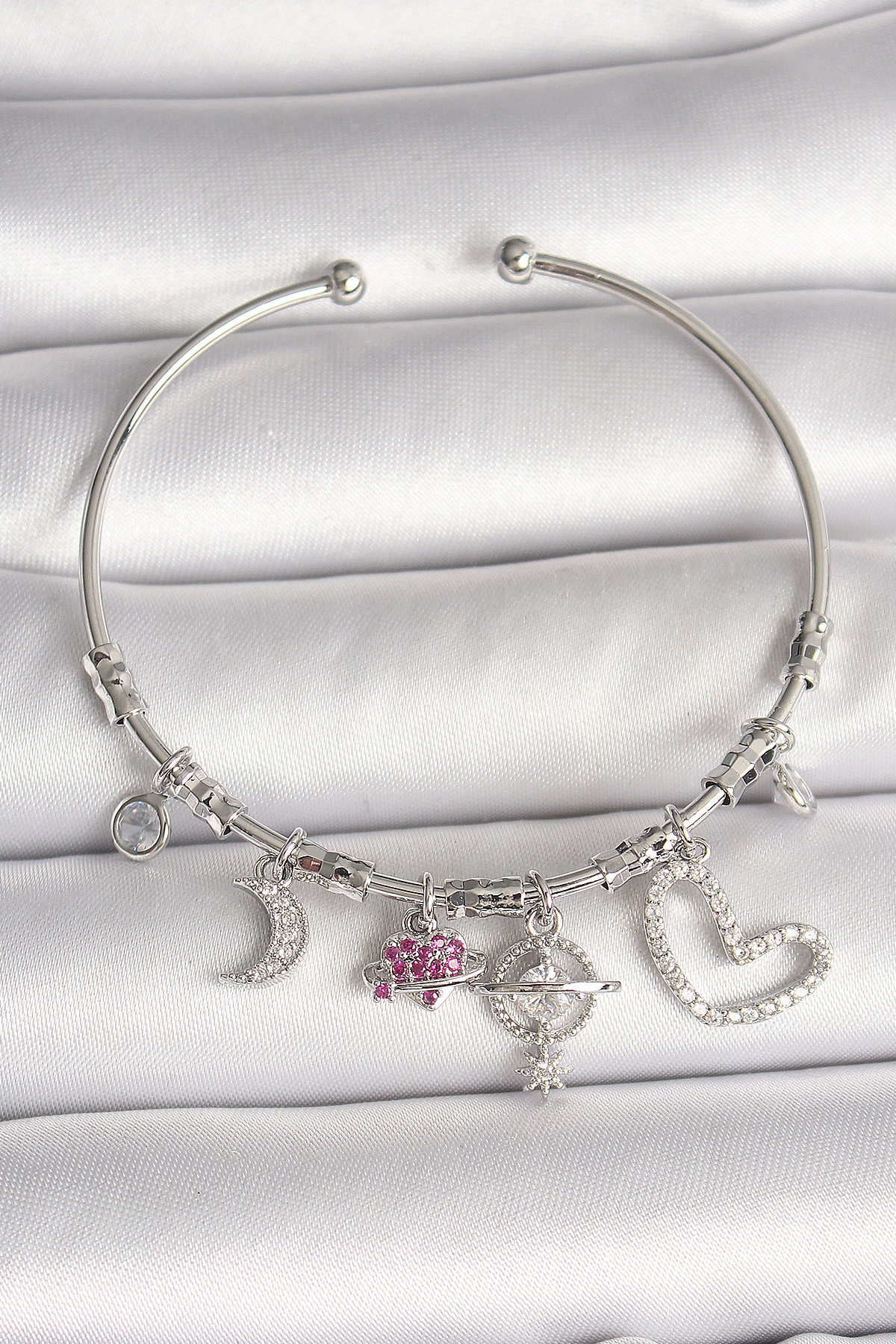 Pirinç Gümüş Renk Sallantı Zirkon Taşlı Gezegen Figür Kalp Detay