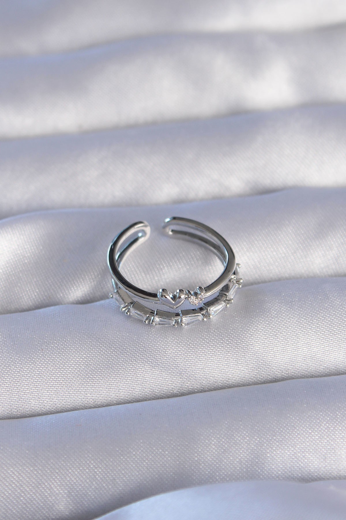 Stillove Pirinç Gümüş Renk Zirkon Taşlı Kalpli 2Li Görünüm Ayarlanabilir Y