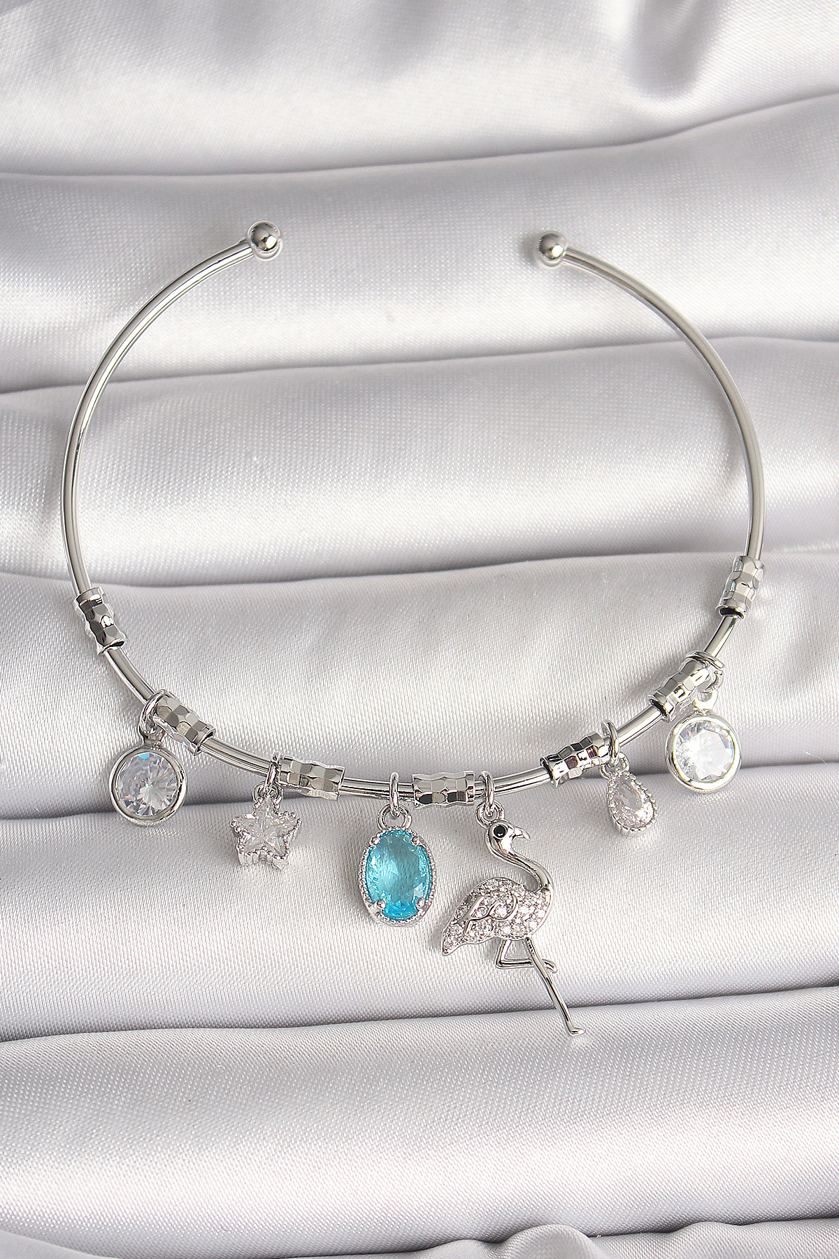 Pirinç Gümüş Renk Sallantı Zirkon Taşlı Filaminga Figür Charm Kad