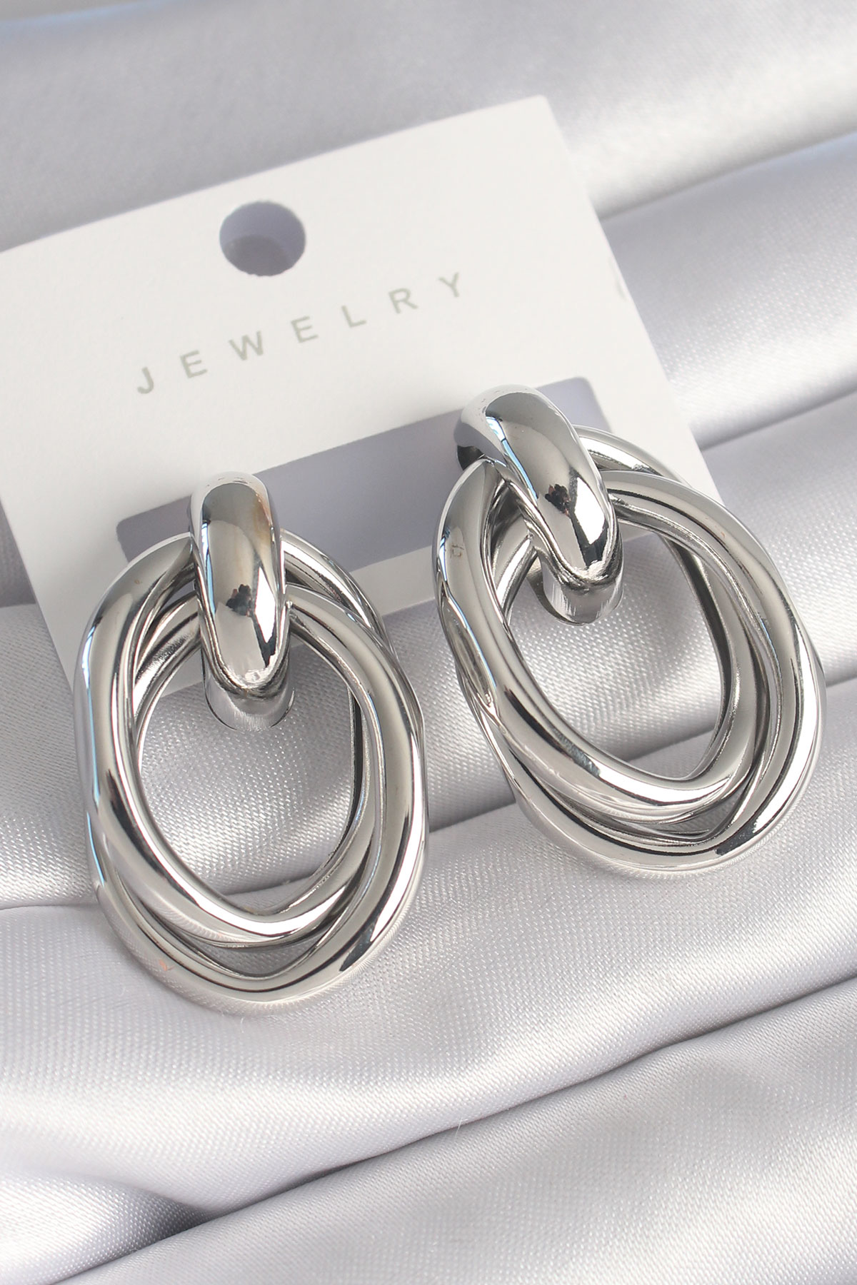 Stillove Pirinç Gümüş Renk Oval Sarmal Model Kadın Küpe Sl7470