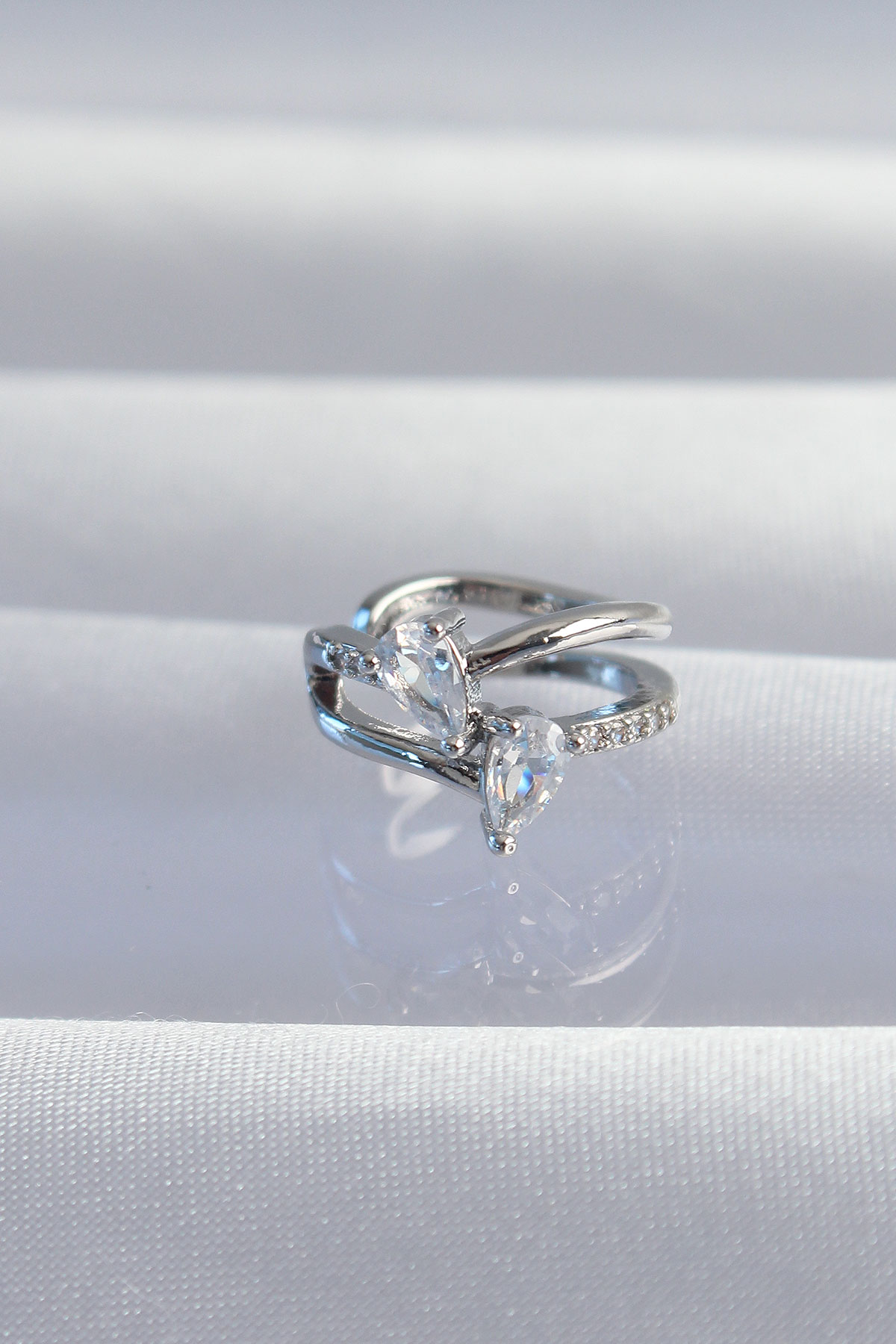 Pirinç Gümüş Renk Zirkon Taşlı Damla Earcuff Küpe SL8425