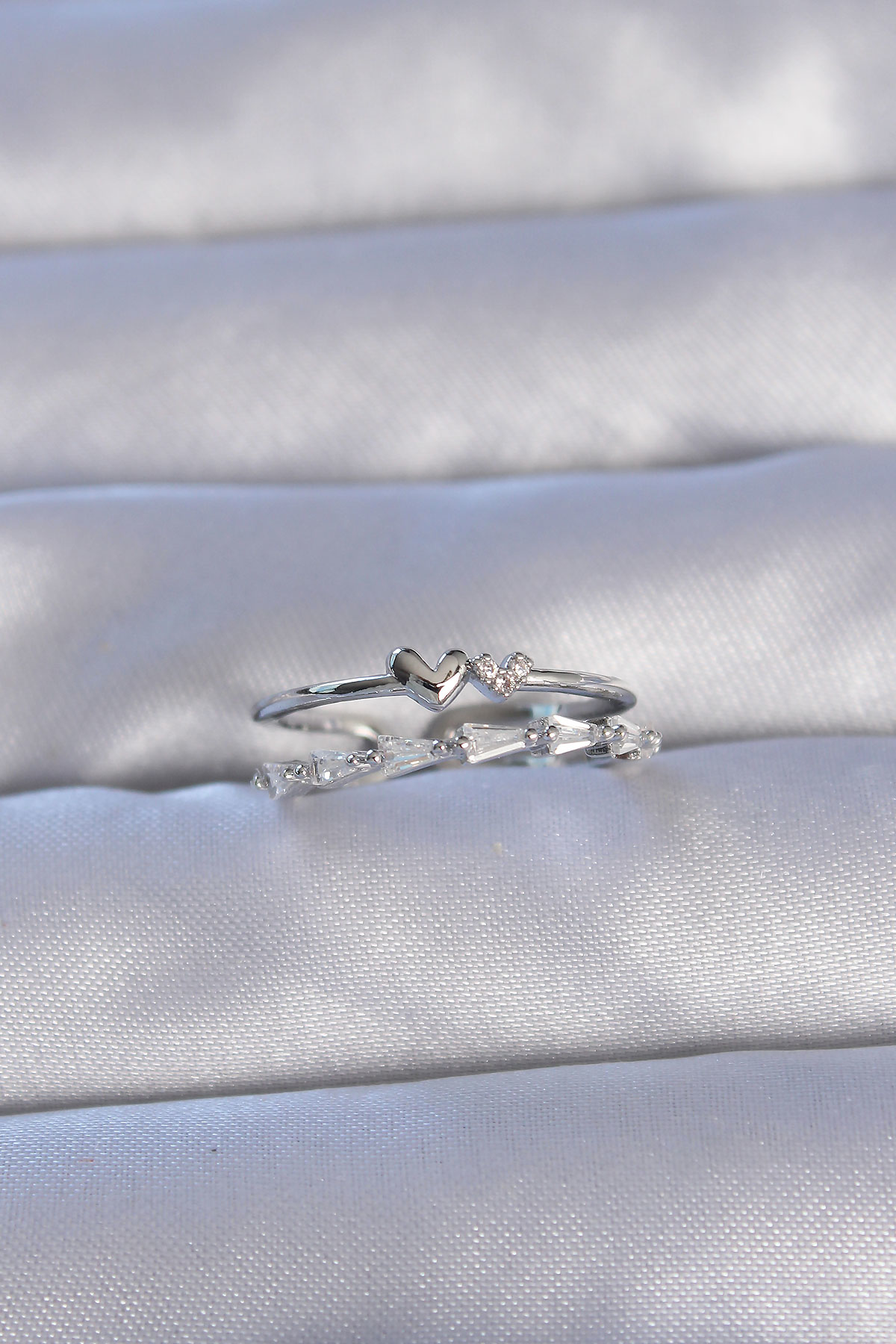 Stillove Pirinç Gümüş Renk Zirkon Taşlı Kalpli 2Li Görünüm Ayarlanabilir Y