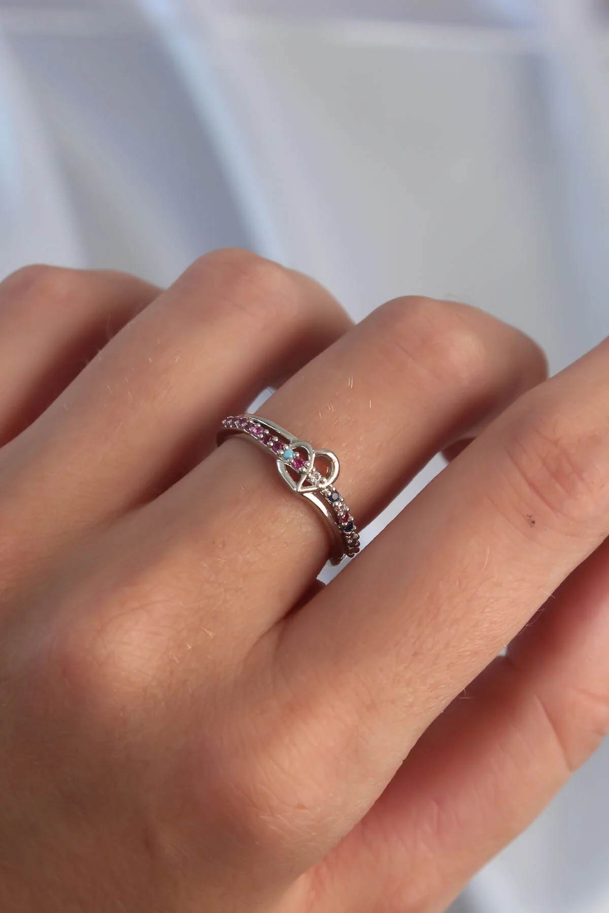 Pirinç Gümüş Renk Renkli Zirkon Taşlı Ayarlamalı Yüzük - Lisinya