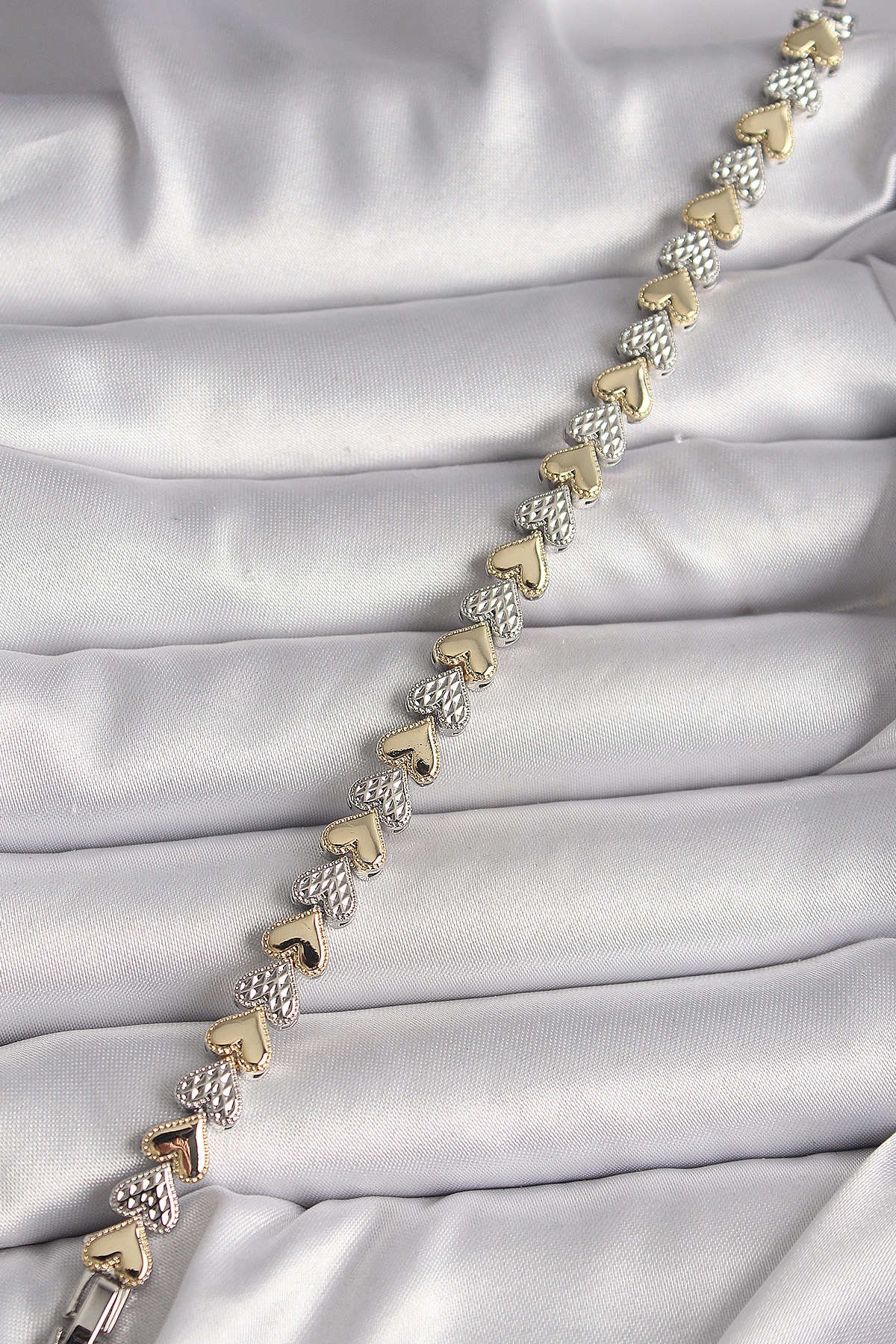 Pirinç Mix Renk Zirkon Taşlı Kalp Model VIP Seri Kadın Bileklik S