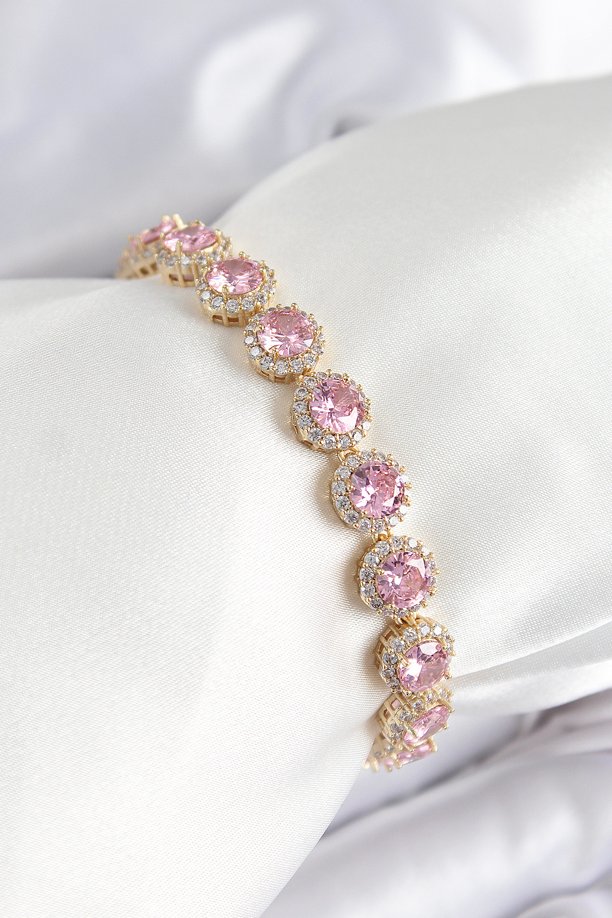Pirinç Pembe Zirkon Taşlı Daire Baget Model Gold Renk VIP Seri Ka