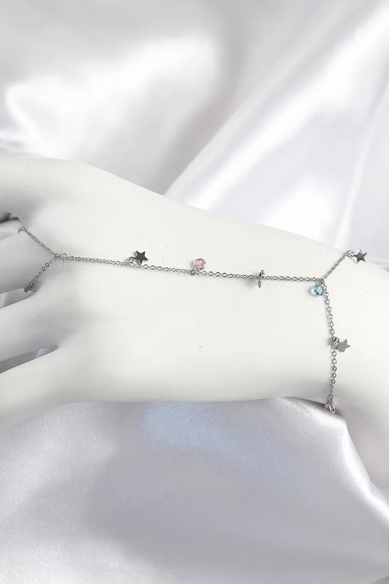 Pirinç Renkli Zirkon Taşlı Sallantılı Yıldızlı Model Gümüş Renk K