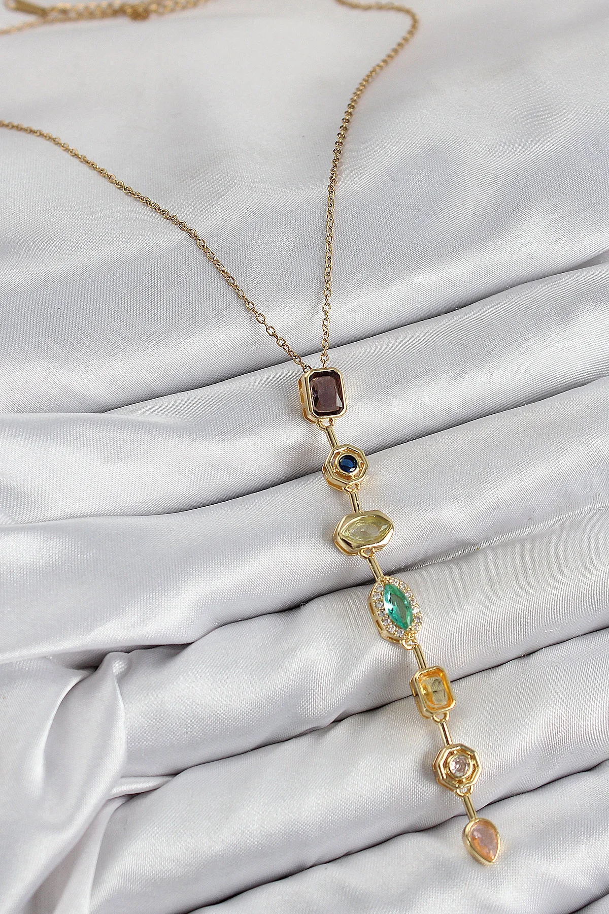 Pirinç Renkli Zirkon Taşlı Model Gold Renk 7 Element Kadın Y Koly