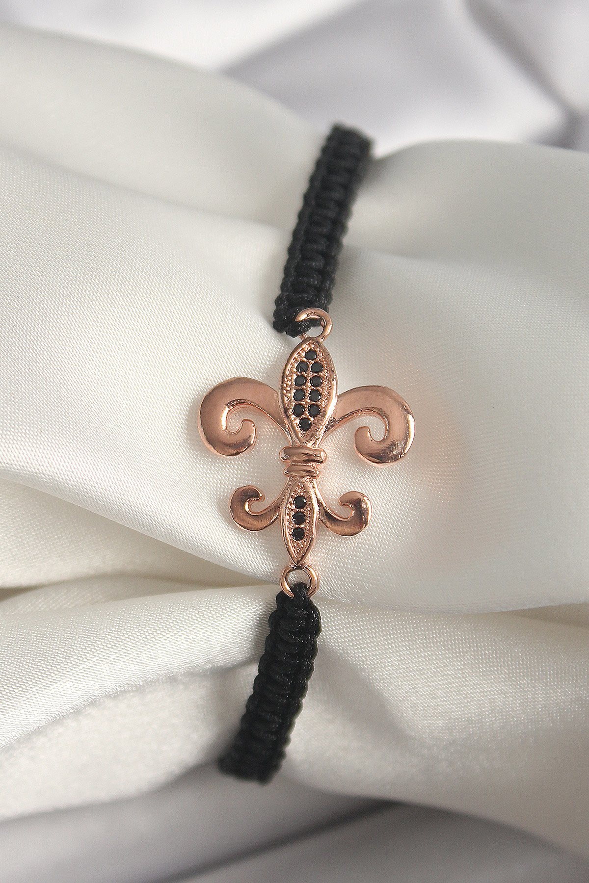 Pirinç Rose Renk Zirkon Taş İşlemeli Zambak Figür Asansörlü Makro