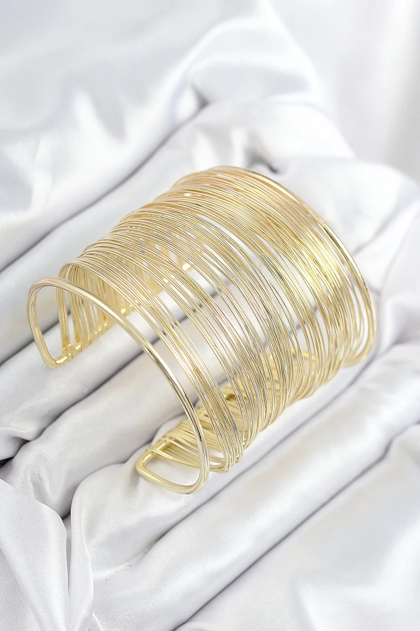 Pirinç Tel Sarma Model Gold Renk Kadın Bileklilk Tj-bb7895 Diğer