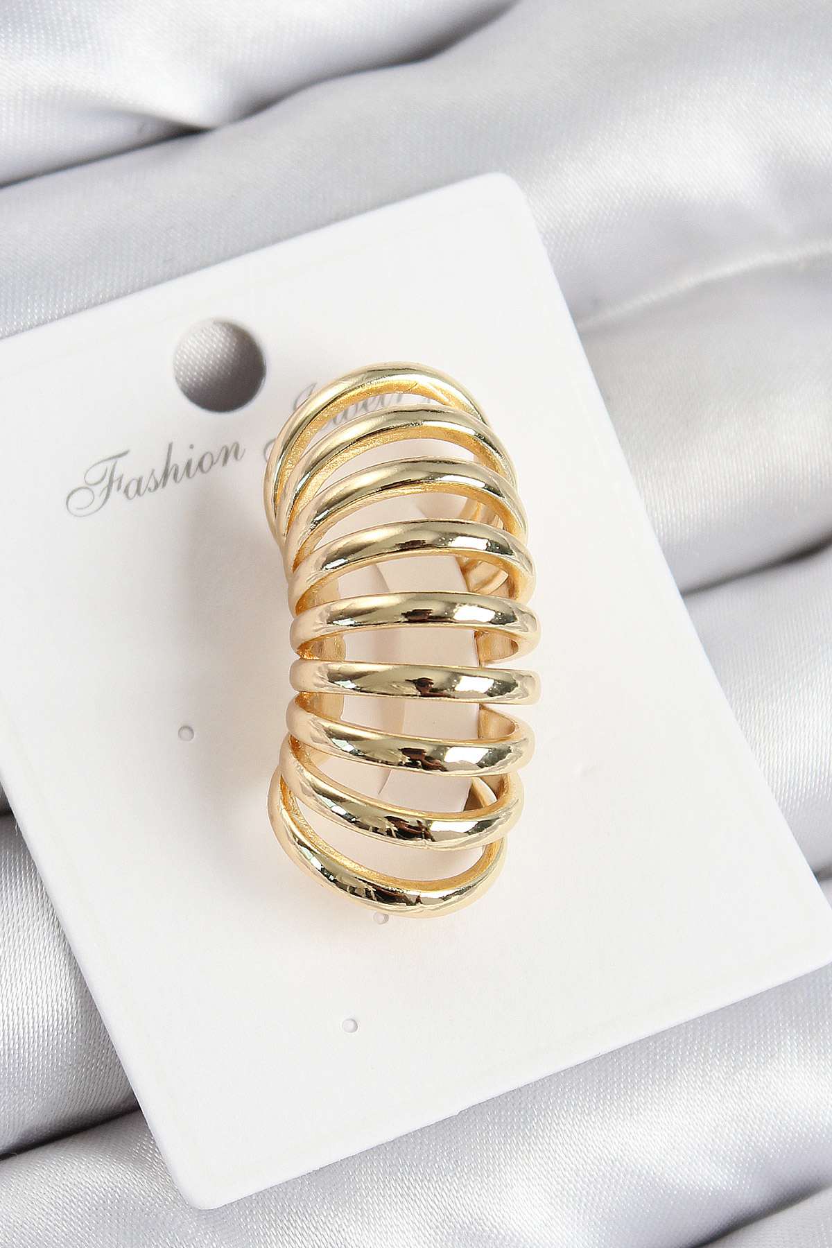 Pirinç Yay Model Gold Renk Sağ Kıkırdak Küpe - TJ-BKP10994
