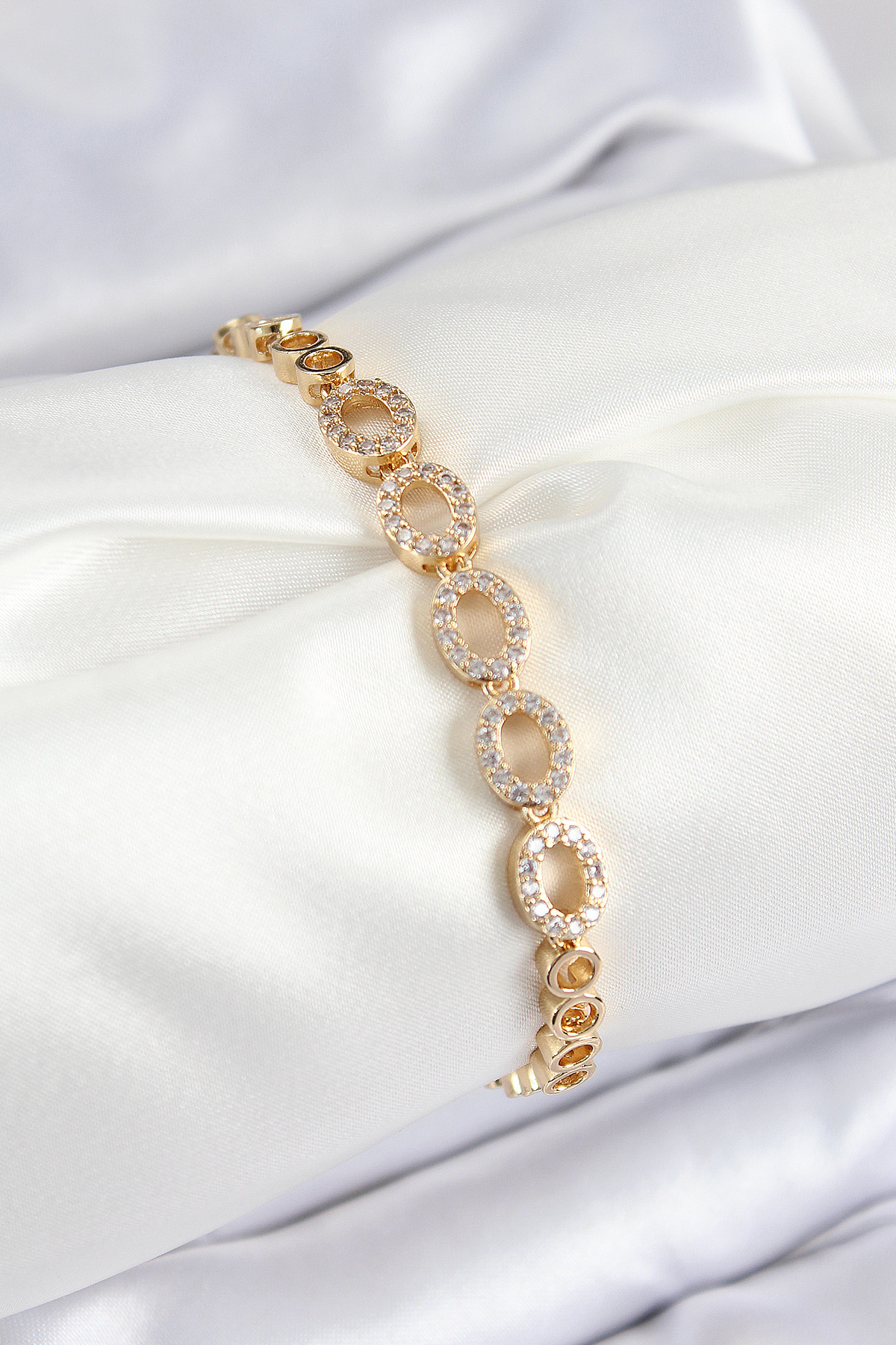 Pirinç Zirkon Taşlı Oval Model Gold Renk Kadın Bileklik - TJ-BB75