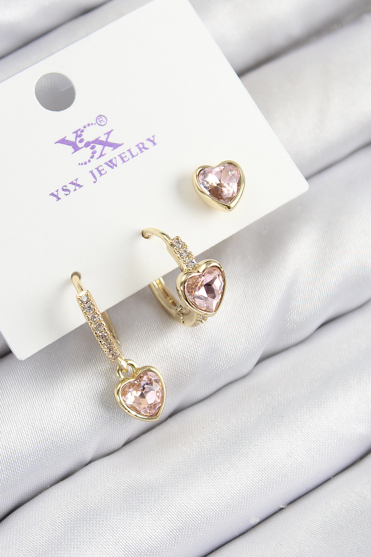 Pirinç Zirkon Taşlı 3'lü Pembe Kalp Model Gold Renk Kadın Küpe -