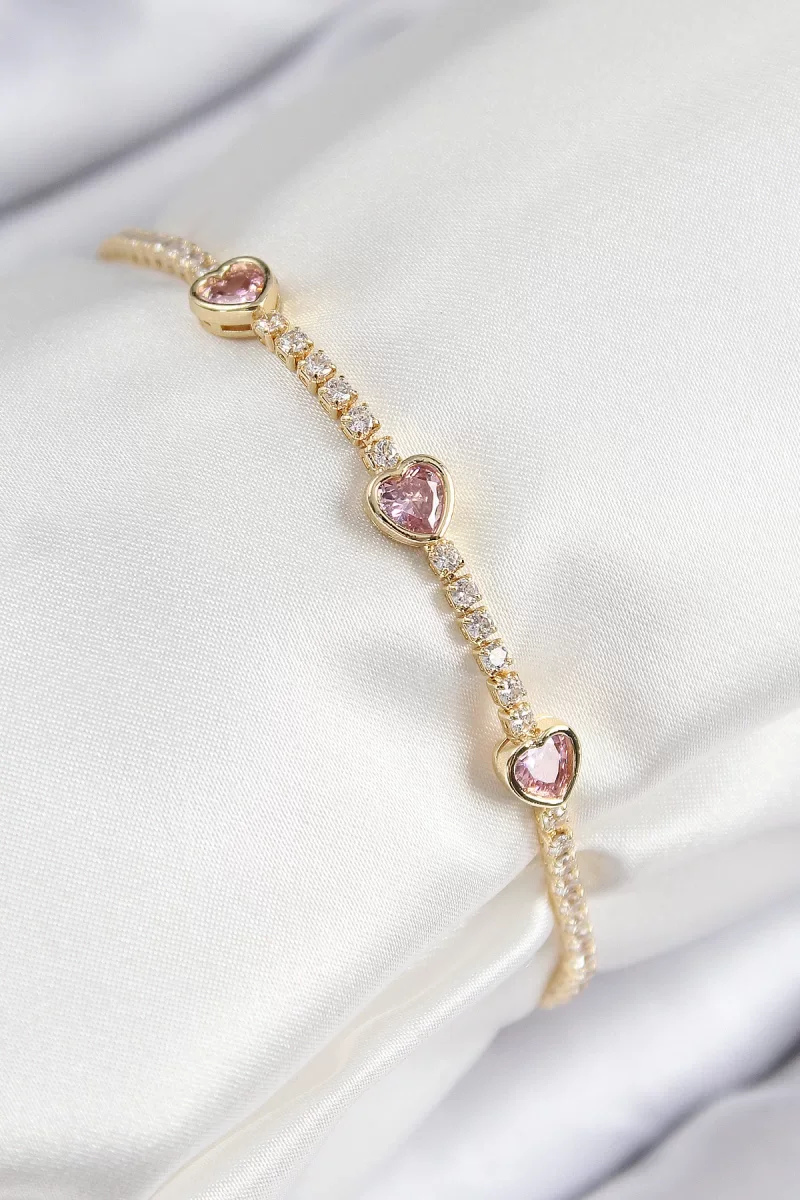 Pirinç Zirkon Taşlı Pembe Kalp Model Gold Renk Kadın Bileklik - Lisinya