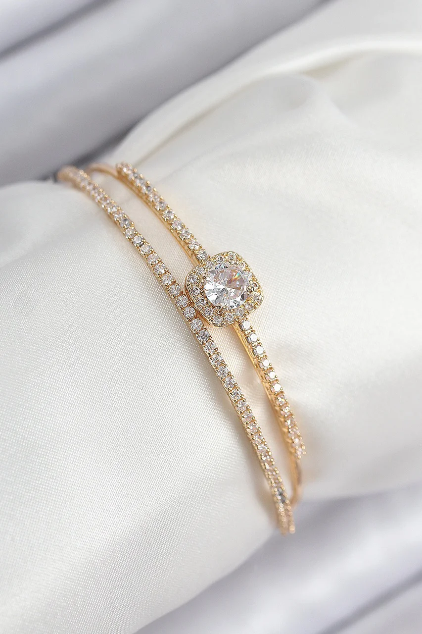 Pirinç Zirkon Taşlı Baget Model Gold Renk Kadın Bileklik Tj-bb7871 Diğer