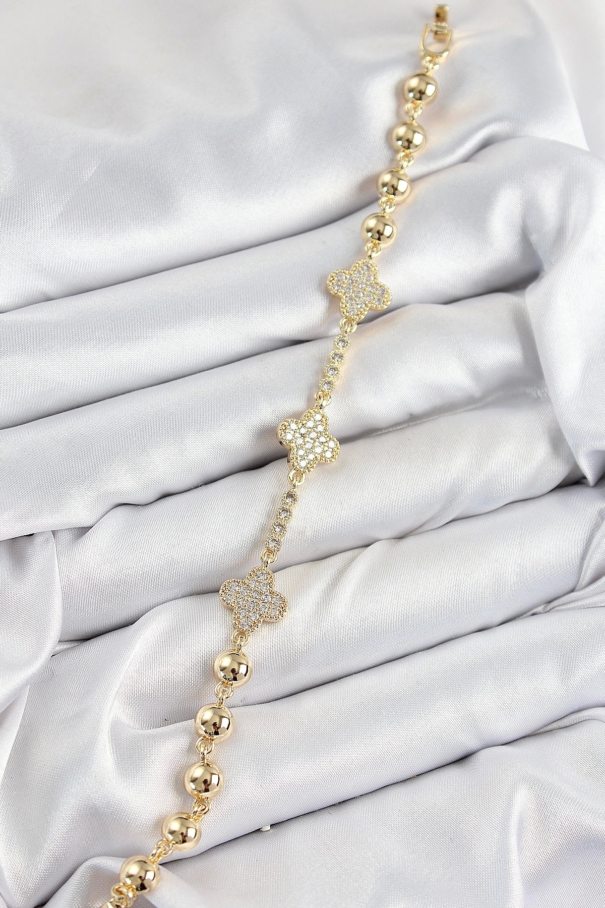 Butik Pirinç Zirkon Taşlı Yonca Model Gold Renk Kadın Bileklik