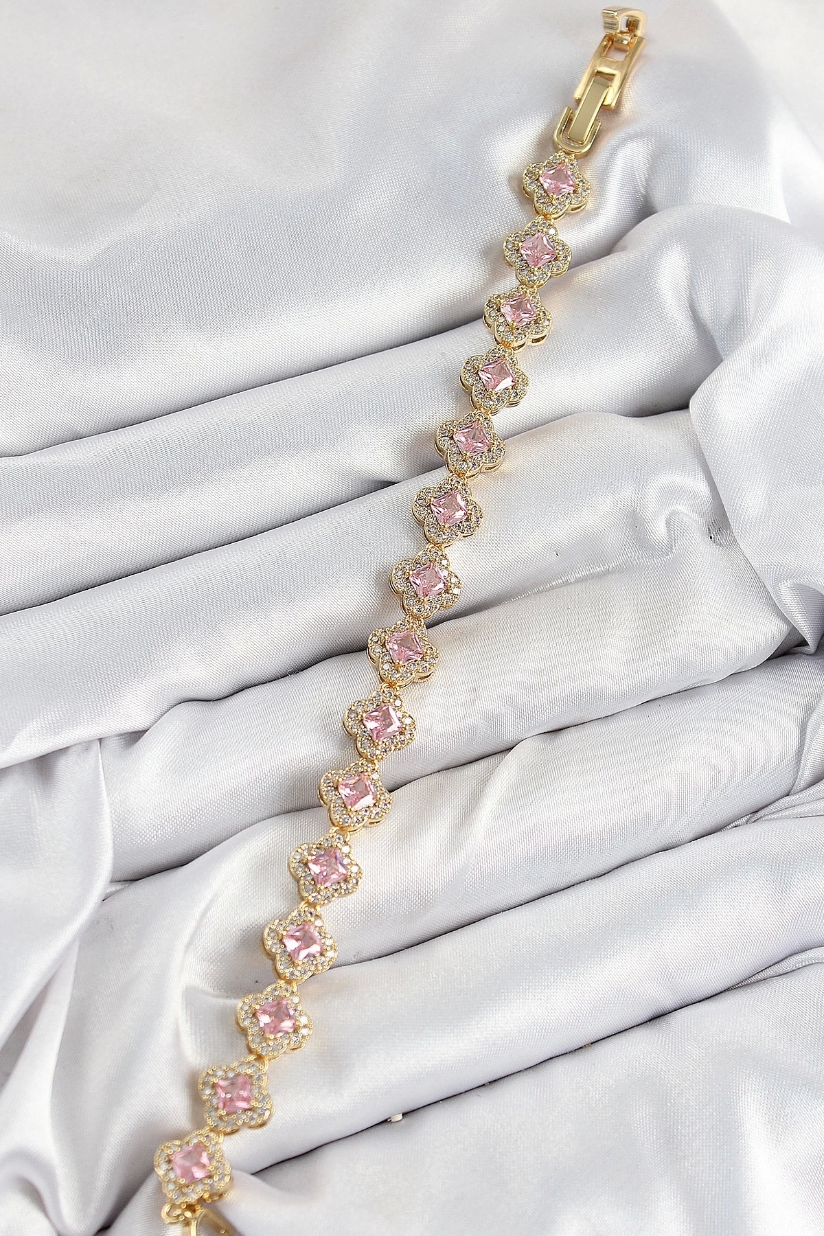 Butik Pirinç Zirkon Taşlı Pembe Yonca Baget Model Gold Renk Vip Seri Ka