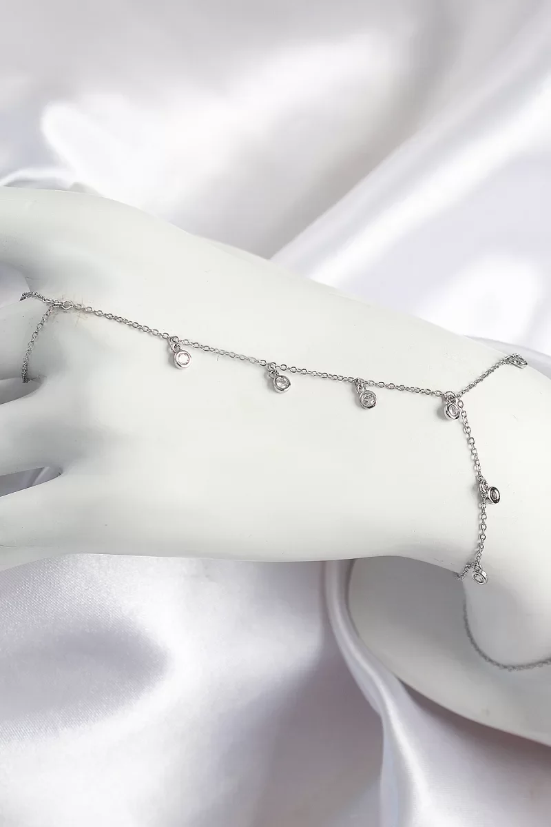 Pirinç Zirkon Taşlı Sallantılı Model Gümüş Renk Kadın Şahmeran - Lisinya