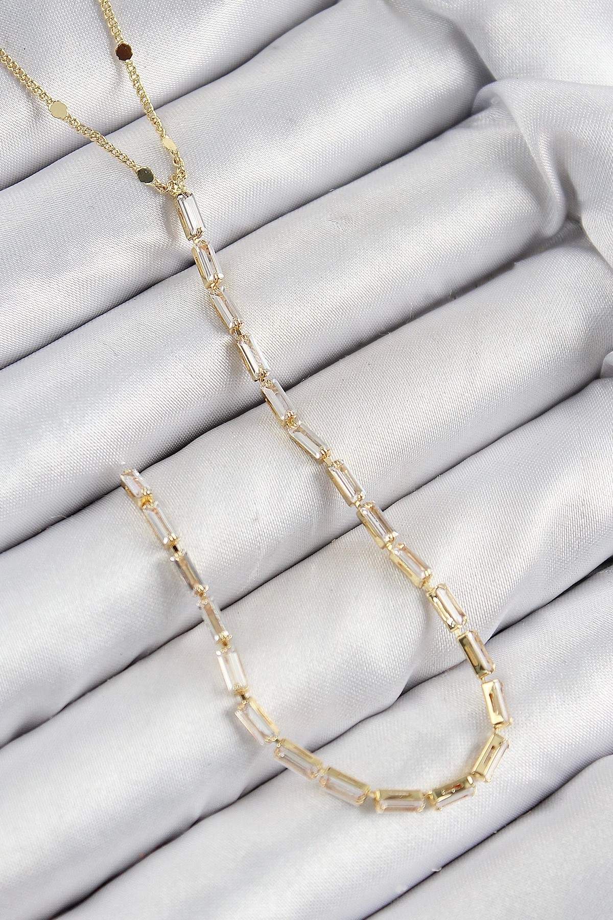 Butik Pirinç Zirkon Taşlı Model Gold Renk Y Kolye