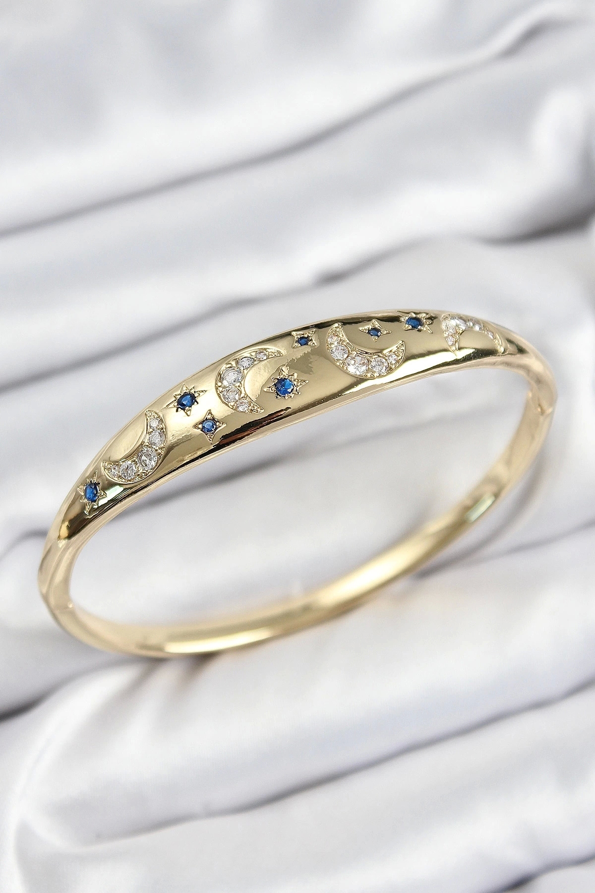 Butik Pirinç Zirkon Taşlı Kutup Yıldızı Ve Hilal Model Gold Renk Kadın