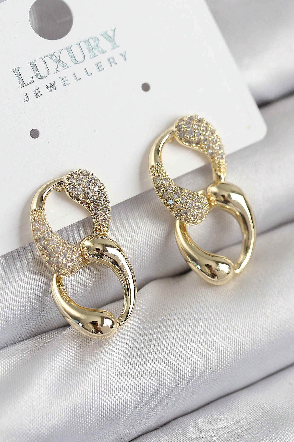 Pirinç Zirkon Taşlı Zincir Model Gold Renk Kadın Küpe - TJ-BKP112