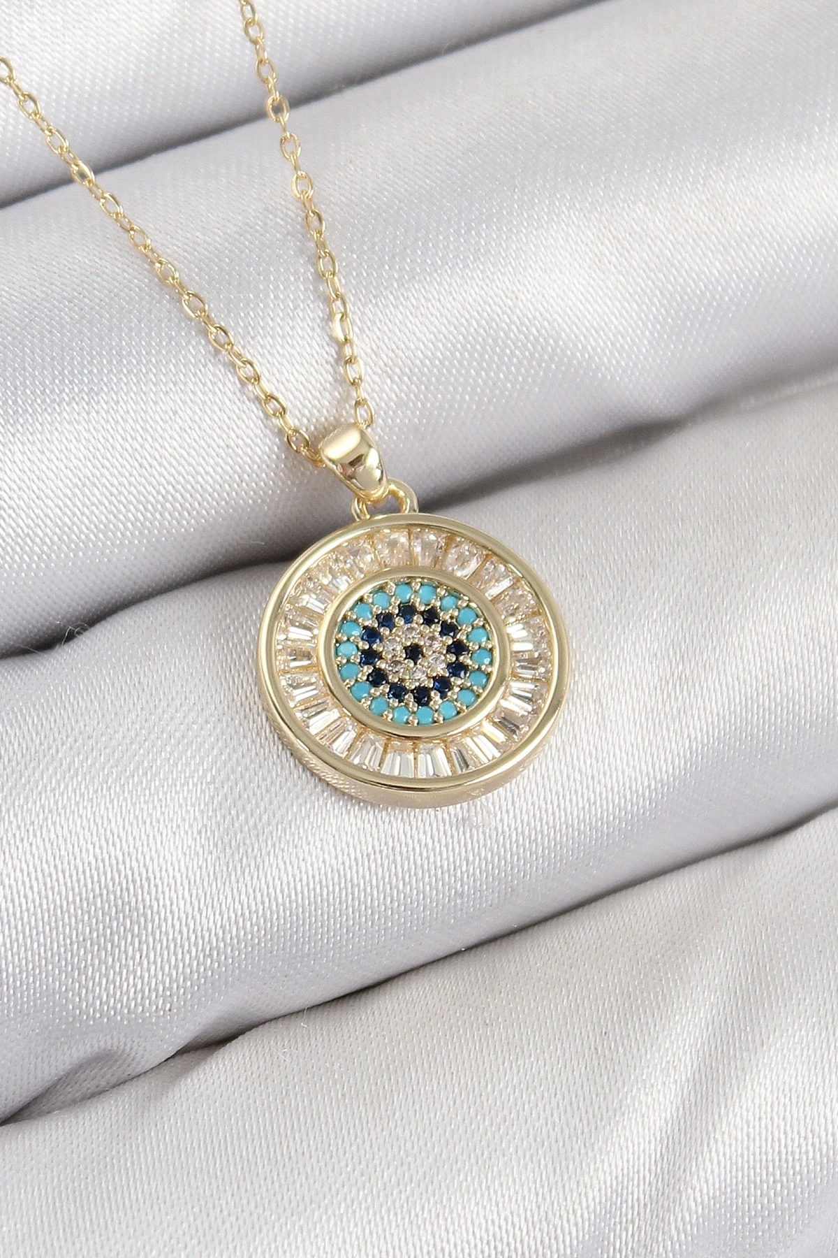 Butik Pirinç Zirkon Taşlı Su Yolu Nazar Model Gold Renk Kadın Kolye