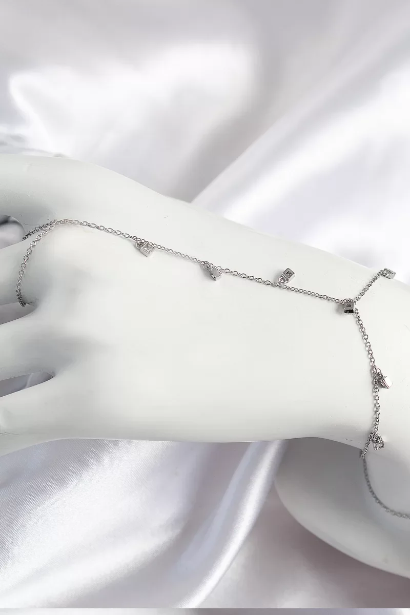 Pirinç Zirkon Taşlı Sallantılı Model Gümüş Renk Kadın Şahmeran - Lisinya