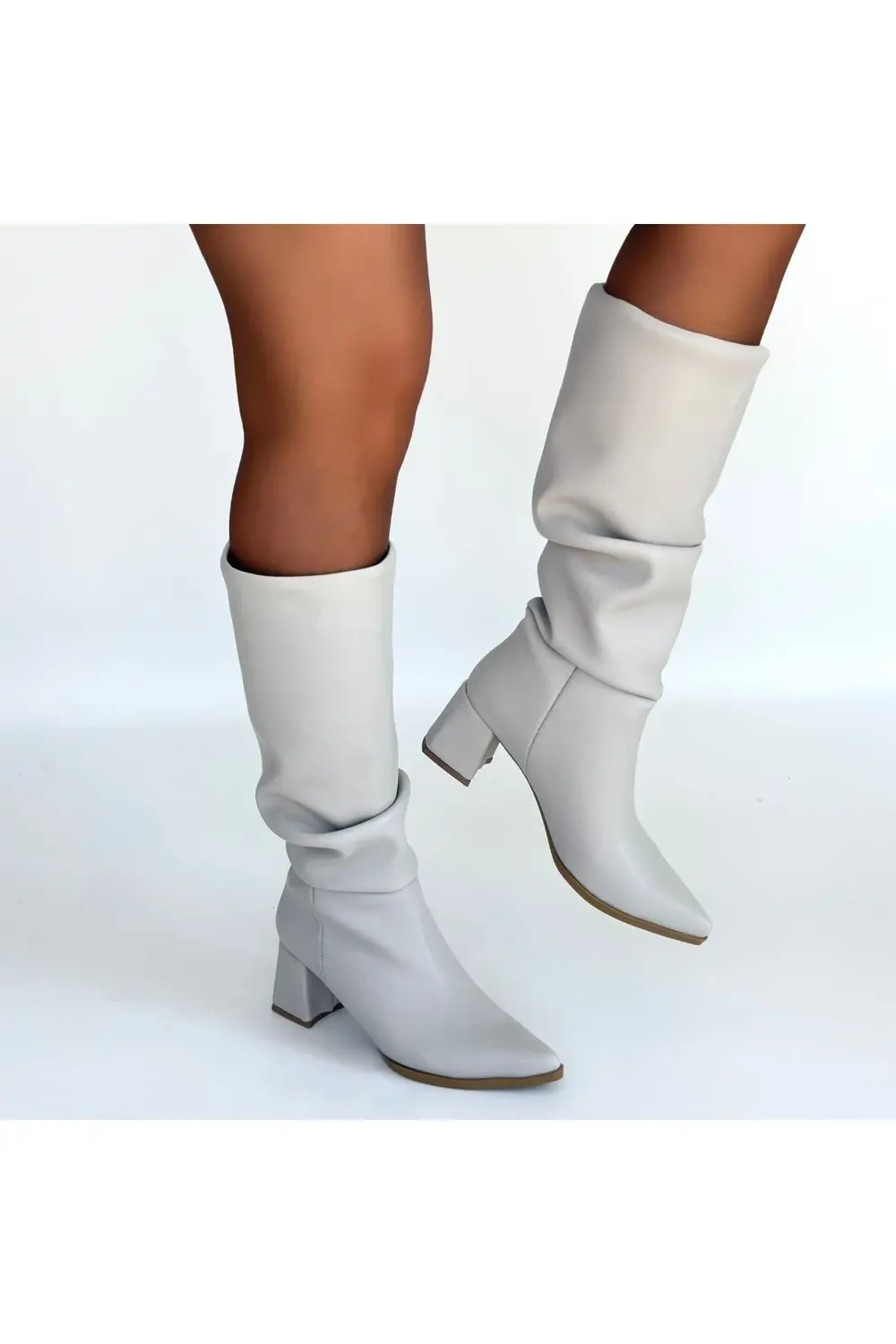 Pitay Bej Cilt Topuklu Çizme